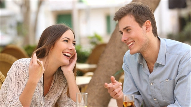 用什么聊天工具可以和外国人聊天