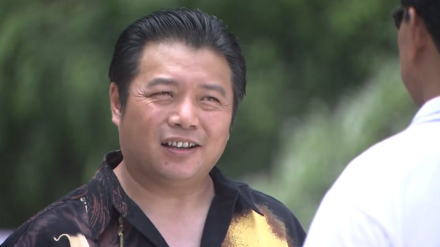 案发现场2:李春立得知孟凡军是警察,神色慌张