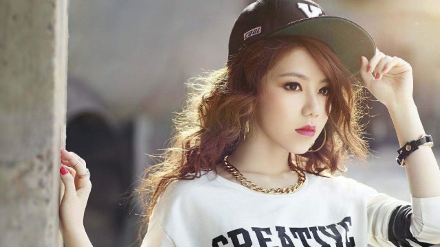 gai,邓紫棋《漫步人生路》现场