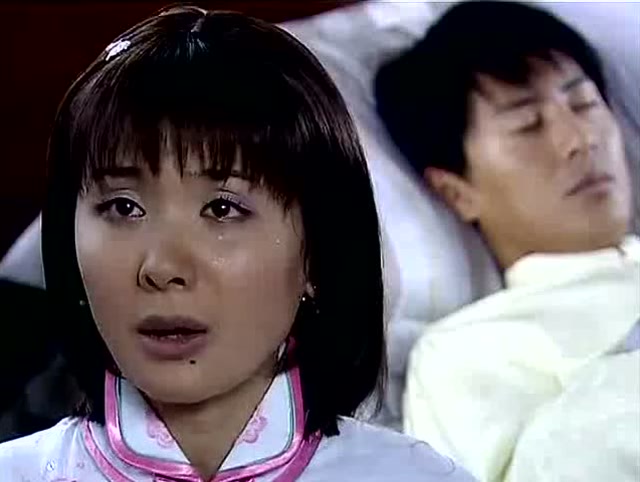 《换子成龙》星辉昏迷不醒时日无多,雯月要给星辉冲喜要嫁给星辉