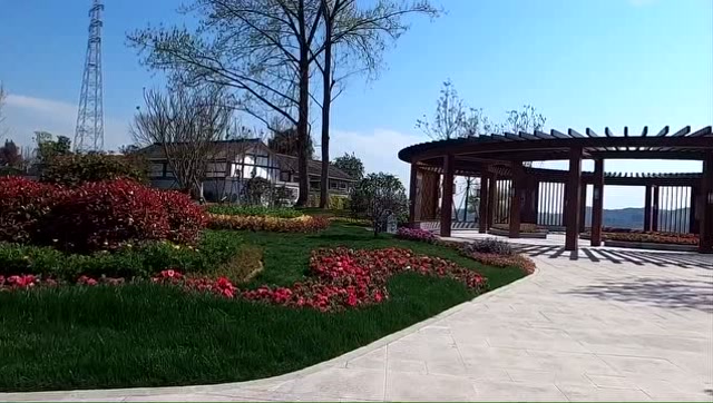 四川省南充市将军公园位于顺庆区将军路嘉陵江边,园内有开国大将