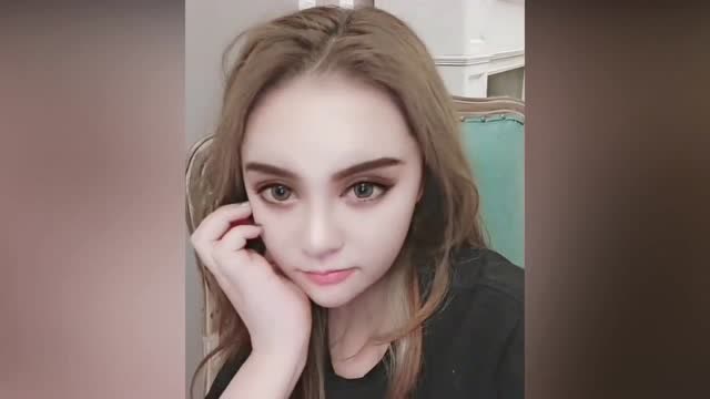 新疆的混血美女,下面的一个动作,彻底让我无语了