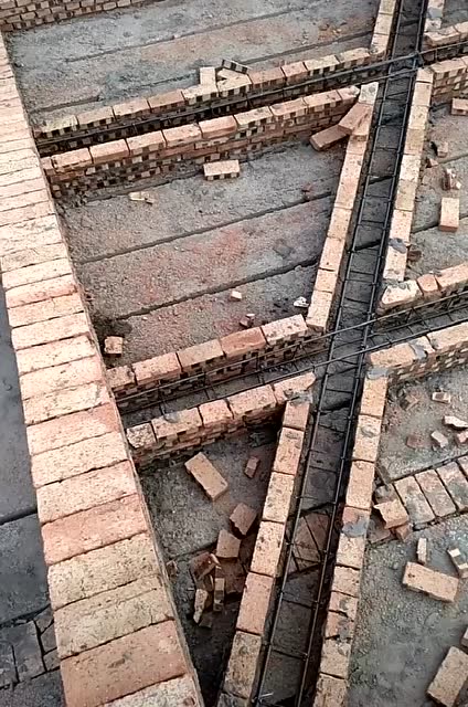 第一次见这样做反梁,这样真的结实吗?实在是看不懂!