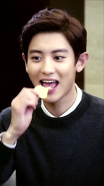 朴灿烈,欧巴笑起来真好看啊!