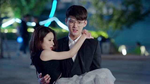 国民老公2:陆瑾年霸气公主抱,终于把老婆抢回来了