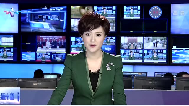 扬州新闻女生图片