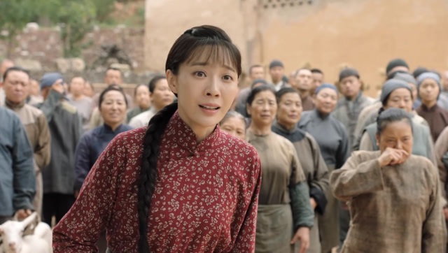 河山:翠姑把受伤的高晓山藏在草堆里,自己却被日本兵抓走