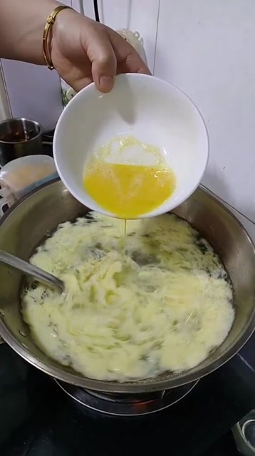 我在家是这样打蛋花的