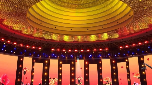 2020央视春晚曝光舞台设计,满屏都是水晶流苏,依旧富丽堂皇