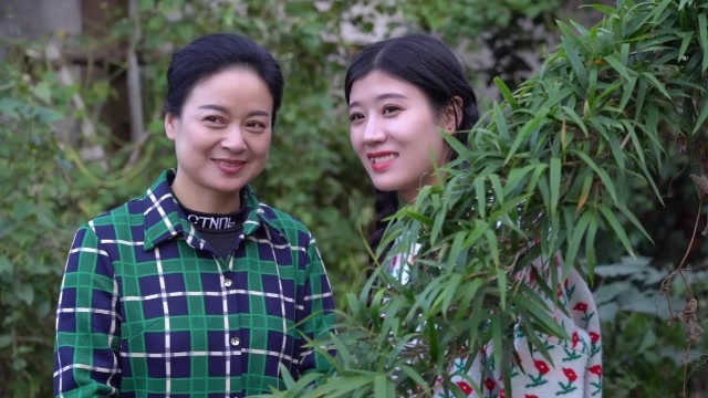 三江锅逗你笑贱贱向莹莹求婚结果闹出大笑话太逗了