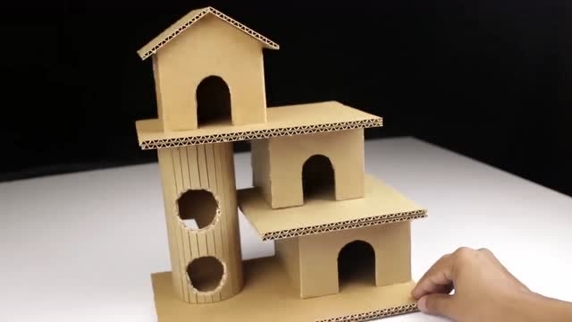 用硬纸板和冰棒棍制作仓鼠宠物屋,难度并不大
