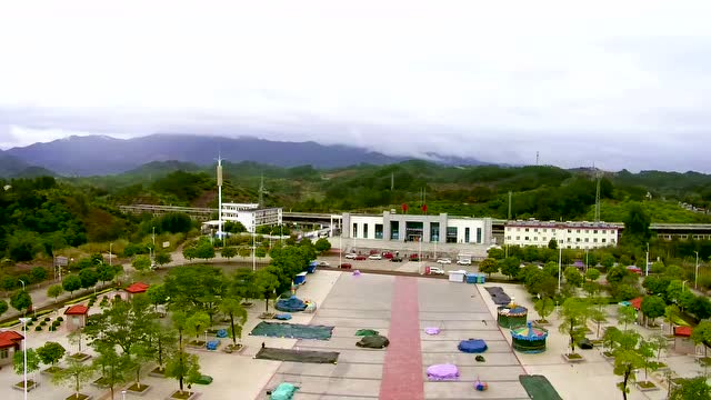 容县航拍火车站66