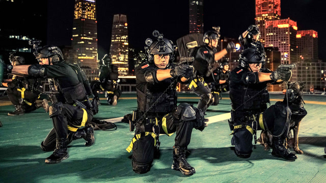 《特警队》:国产硬核动作大片,高燃卡点剪辑,全程热血沸腾