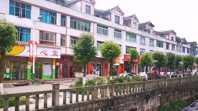 小镇之美,麟凤河穿境而过,来看看云南昭通市威信县麟凤镇