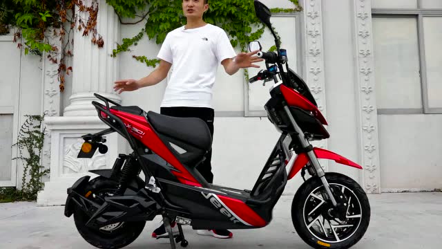 路上江湖里,可能没有爱玛极客x301的身影,因为它太快了