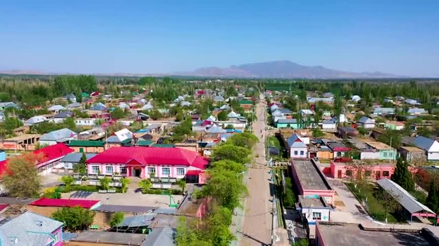 伊宁县温亚尔乡下温亚尔村建设美丽乡村