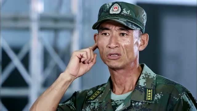 利刃出击:魔影逃进下水道,警方根据信息,出警把全市下水道封锁