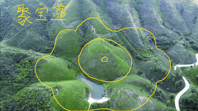 航拍莲花风水宝地,四面环山藏风聚气,气脉聚拢山包之上,难得一见!
