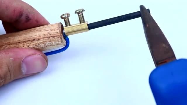 浙江学霸自制电焊棒,眼前的这一幕,让我怀疑人生!