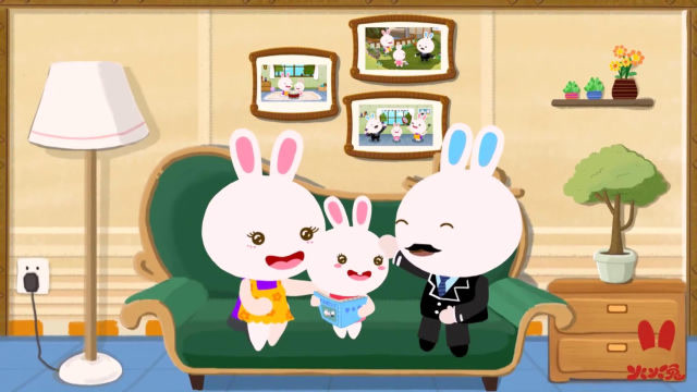 火火兔儿歌:小兔子很幸福,妈妈爸爸对她很好,小兔子好开心