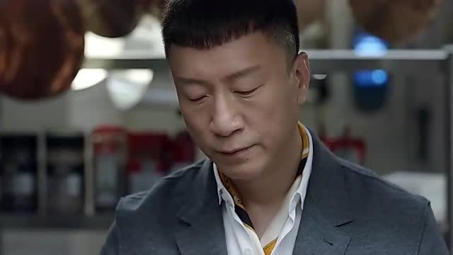 小伙去吃惠灵顿牛排,自己露了一手后,主厨:砸场子,我的场子