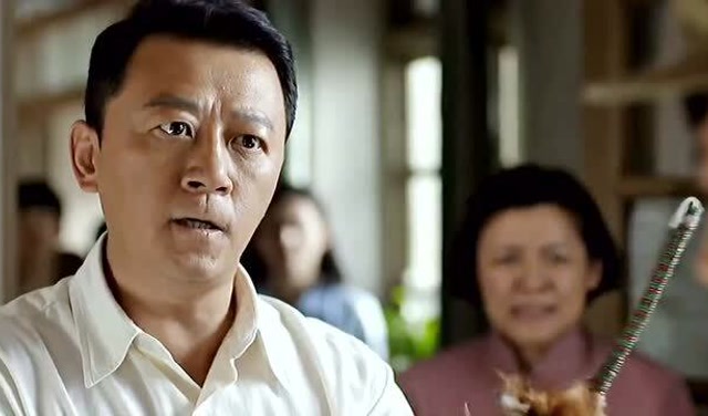 江德福确实是正气,儿子犯错决不轻饶,也难怪能娶到安杰!