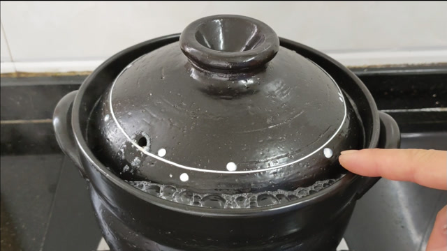 新砂锅怎样开锅?教你详细做法步骤,关键一步掌握好,能做传家宝