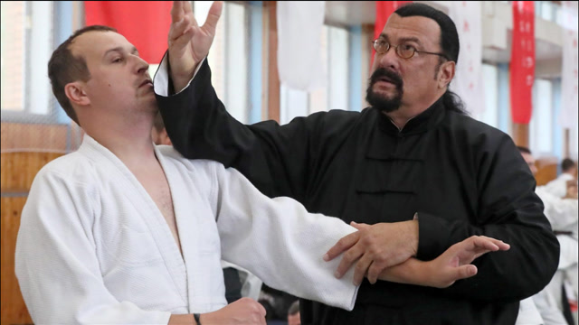 这就是好莱坞真正的功夫大师——合气道高手史蒂文·西格尔!