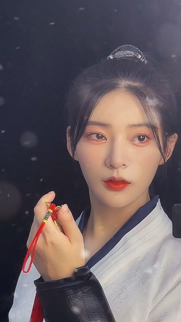 赠尔之铃铛一步一响杨伊墨