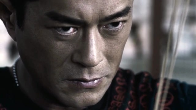 扫毒2:古天乐被兄弟误会砍掉三根手指,这一砍兄弟两人注定反目,他开始