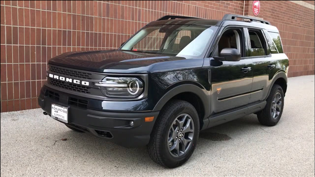 高清实拍2021款福特烈马bronco,酷似坦克300,还想牧马人吗?