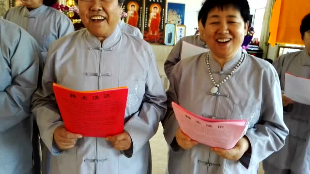 阿弥陀佛圣诞师父居士们唱梵呗 (3)