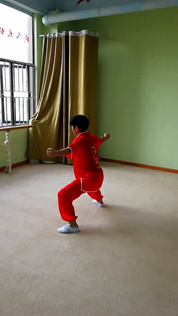 龙城武术培训中心——自选拳二