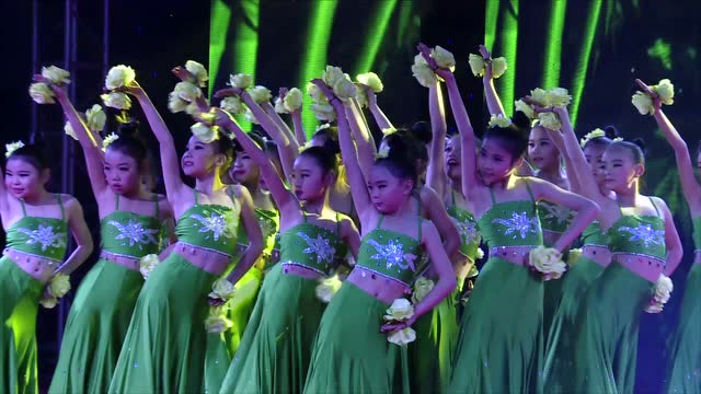 赛梦艺校《缅桂花开朵朵香》
