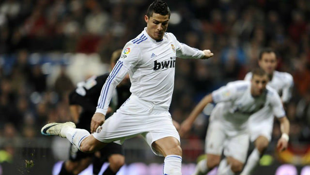 c罗那一脚传世电梯球,帅到极品的过人射门!