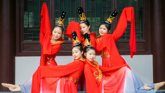 古典舞《美人吟》水袖醉人心