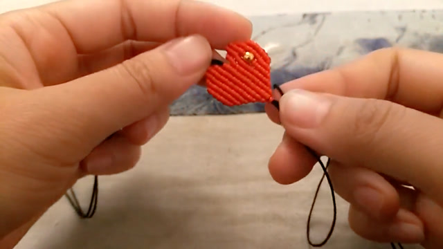 手链编织教程——心形斜卷结手链,送给你最爱的ta