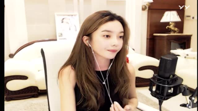 崔阿扎传媒:九杀八和阿扎一起看演唱会