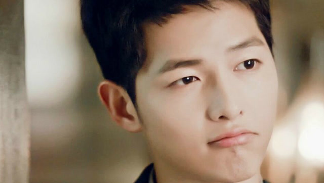 runningman_宋仲基害羞的向少女时代sunny提问