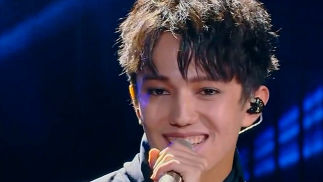 "进口小哥哥"迪玛希现场挑战海豚音,太惊艳了