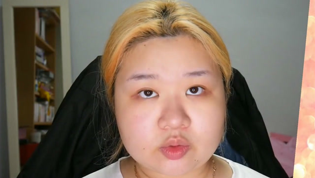 胖女子素颜像大妈,化妆后变25岁美女,这化妆术我服