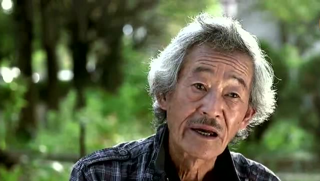 《陈翔六点半》穷小伙带老头下象棋,谁料两人一下就下了两年