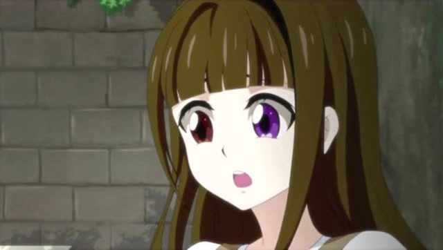 巴啦啦小魔仙卡米儿太可怜了长的古怪不说还不能开口说话