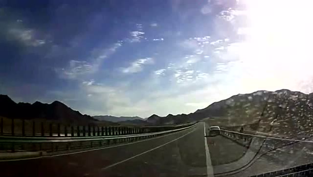 荒野求生:生死20秒,见证京藏高速致命沉降带!自驾者切记小心!