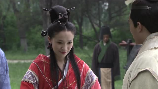 母仪天下:班婕妤堂堂大才女,怎么就看上皇帝这种渣男了!