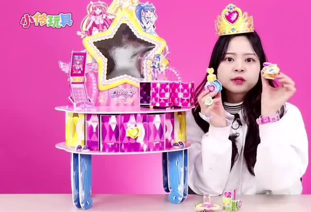 小伶玩具:少女心爆棚的巴啦啦魔幻化妆台,每个女孩子的梦想