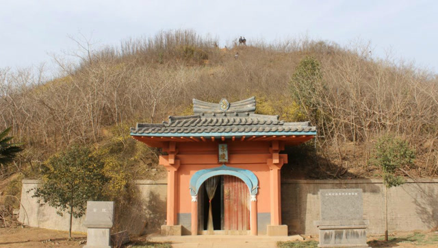 专家发现战国大墓,本以为是周天子,结果让专家大跌眼镜