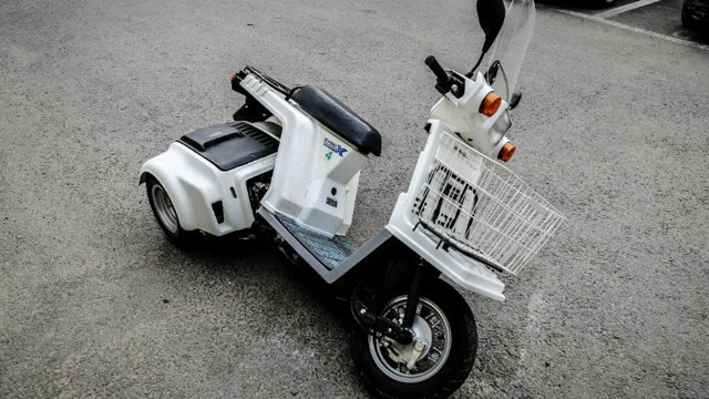 本田不倒翁电车,车友不到5000入手一台,堪称老年人代步神器