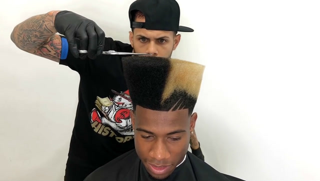 杂乱的扫帚发型经过一顿修剪后,瞬间时尚又显个性!