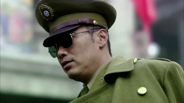 风筝:高占龙准备到门的外面迎接郑耀先,会擦出什么火花呢?